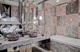 Bathroom Round Studio Royal Castle (2)