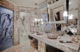 Bathroom Round Studio Royal Castle
