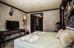 Double-Room-Royal-Castle-8
