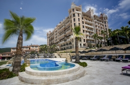 Pool Royal Castle (3)