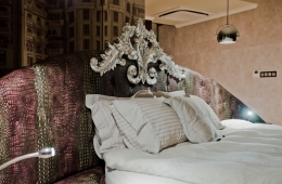 Studio Round Bad Royal Castle (9)